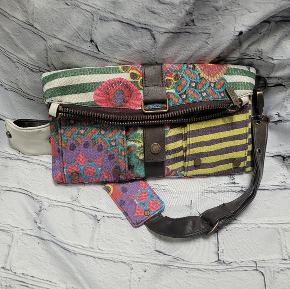 Designated purse in multi color pattern European - Picture 2 of 14